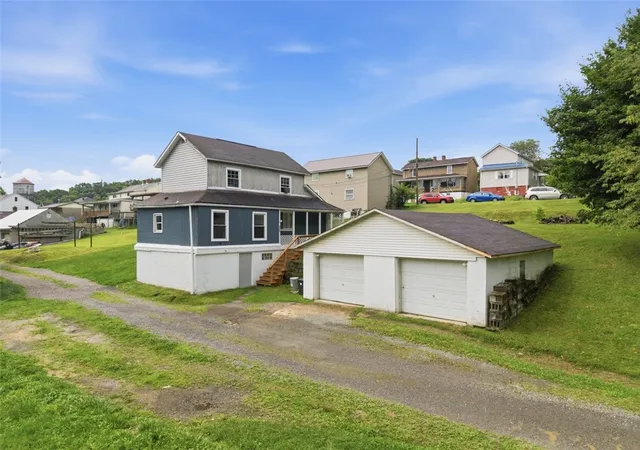Photo 2 of Single family home for sale at 220 2nd Street, W Leechburg, PA 15656 | MLS# 1762466 | Listing updated on 2026-08-02