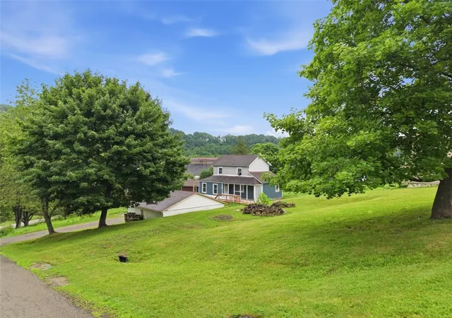 Photo 3 of Single family home for sale at 220 2nd Street, W Leechburg, PA 15656 | MLS# 1762466 | Listing updated on 2026-08-02