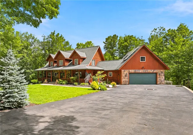 Homes for sale in Indian Lake Boro, PA | 824 South Shore Trail, Indian Lake Boro, PA 15926 | MLS# 1762849