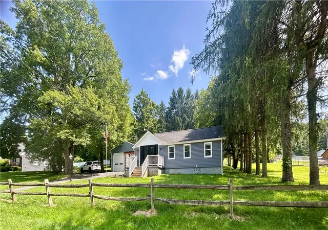 4th image of 1686 Harbor Edinburg Rd, Union Twp, PA 16116 | MLS# 1762787