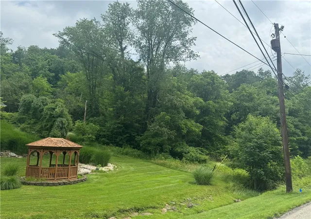 5th image of 373 Lakeview Dr, South Strabane, PA 15301 | MLS# 1762912