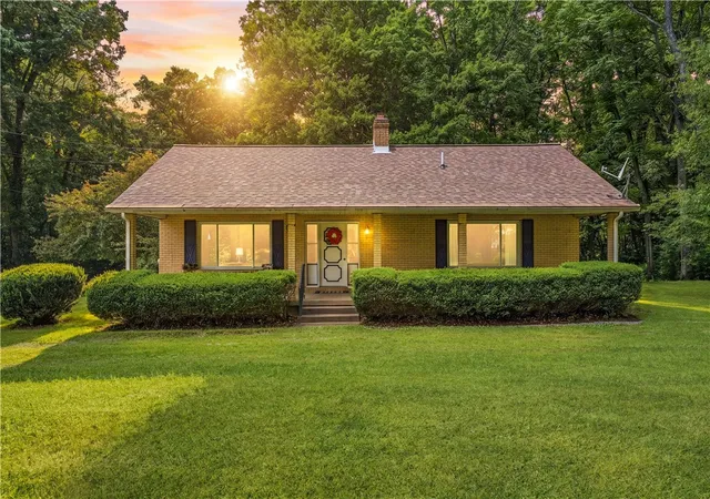 Photo 1 of Single family home for sale at 1906 Coffee Run, Pulaski Twp, PA 16143 | MLS# 1761266 | Listing updated on 2026-07-26