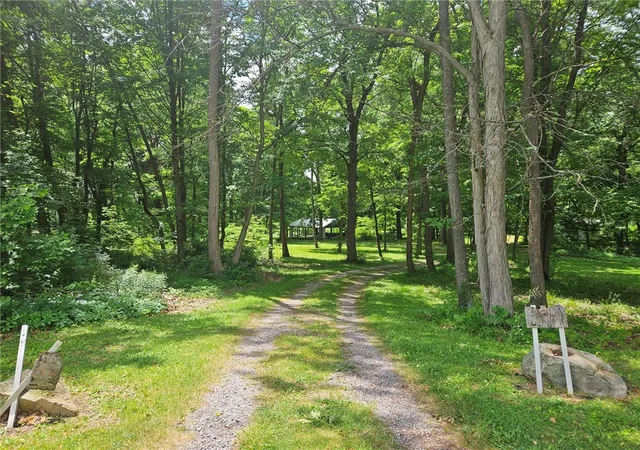 Photo 3 of Single family home for sale at 1906 Coffee Run, Pulaski Twp, PA 16143 | MLS# 1761266 | Listing updated on 2026-07-26
