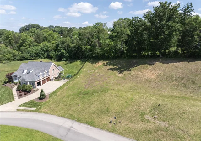 2nd image of 104 (lot 102) Fair Acres Dr, Upper St Clair, PA 15241 | MLS# 1762940