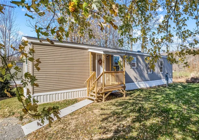 1st image of 69 S Summit #102, West Salem Twp, PA 16125 | MLS# 1762384