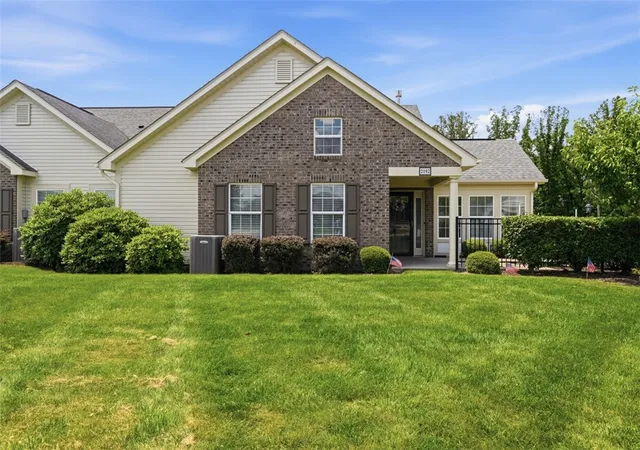 1st image of 2192 Westview Cir, Lancaster Twp, PA 16037 | MLS# 1762334