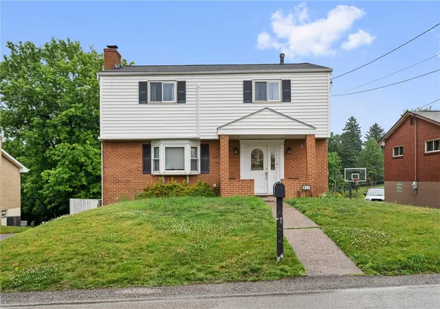 Photo 1 of Single family home for sale at 611 Pikeview Dr, Plum Boro, PA 15239 | MLS# 1762641 | Listing updated on 2026-07-24