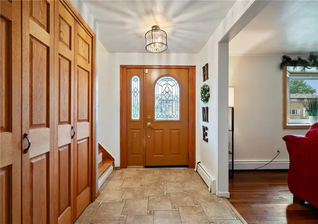Photo 3 of Single family home for sale at 611 Pikeview Dr, Plum Boro, PA 15239 | MLS# 1762641 | Listing updated on 2026-07-24