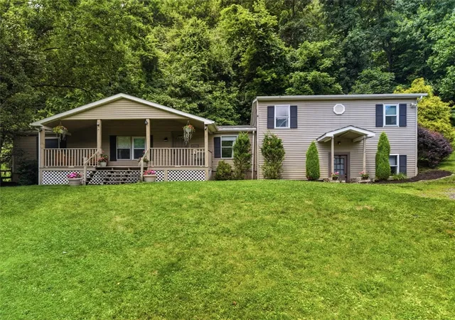 1st image of 8517 Wittmer Rd, Mc Candless, PA 15237 | MLS# 1762628