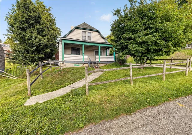 Photo 3 of Single family home for sale at 603 Hazel St, West Mifflin, PA 15122 | MLS# 1761592 | Listing updated on 2026-10-08