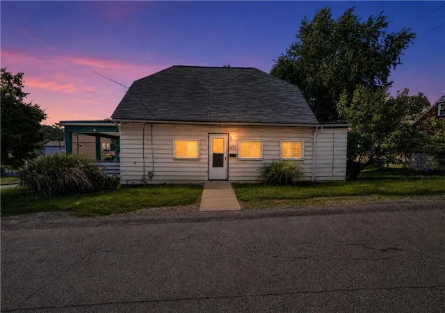 Photo 4 of Single family home for sale at 603 Hazel St, West Mifflin, PA 15122 | MLS# 1761592 | Listing updated on 2026-10-08