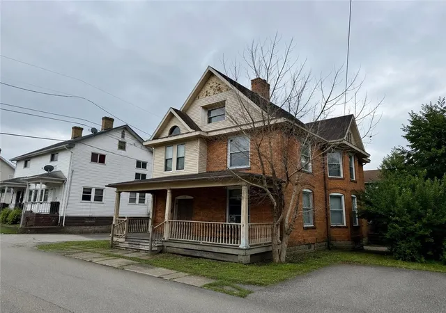 Homes for sale in Connellsville, PA | 208 S Prospect St, Connellsville, PA 15425 | MLS# 1762530