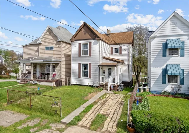 Homes for sale in City Of Washington, PA | 192 Lawrence Ave, City Of Washington, PA 15301 | MLS# 1762730