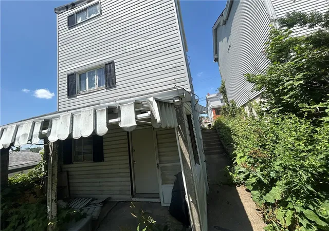 Homes for sale in Arlington, PA | 2118 Elsie St, Arlington, PA 15210 | MLS# 1763079
