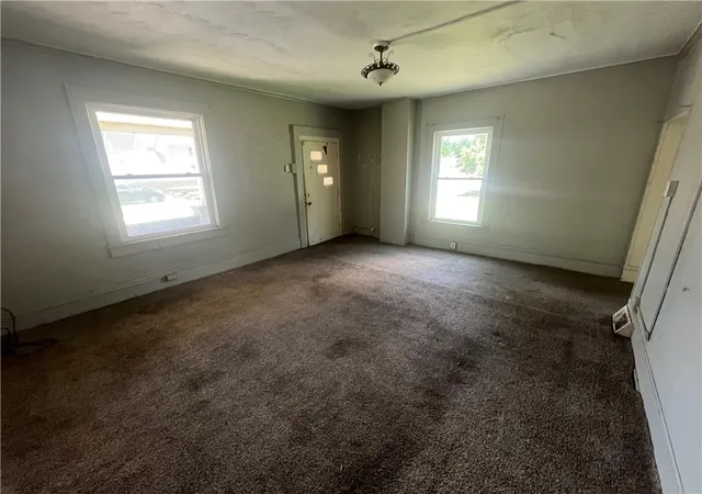 Homes for sale in New Castle, PA | 107 E Home St, New Castle, PA 16101 | MLS# 1763081