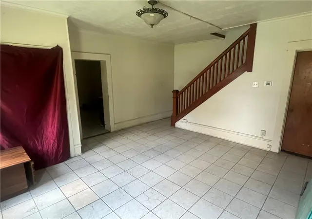 Homes for sale in New Castle, PA | 107 E Home St, New Castle, PA 16101 | MLS# 1763081