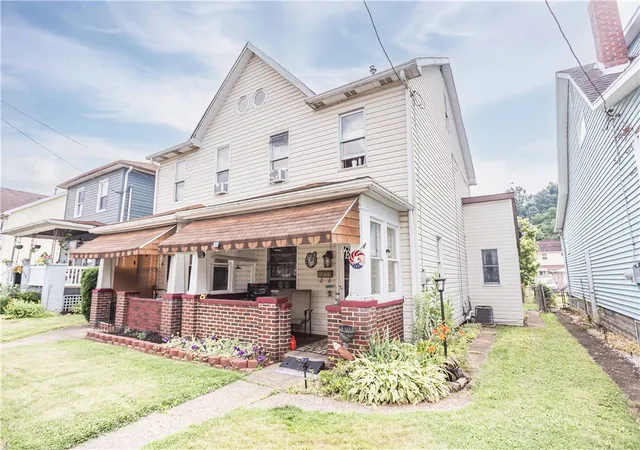 Photo 2 of Single family home for sale at 526 4th Avenue, Ford City Boro, PA 16226 | MLS# 1762937 | Listing updated on 2026-07-29