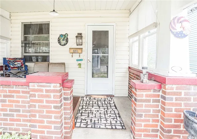 Photo 3 of Single family home for sale at 526 4th Avenue, Ford City Boro, PA 16226 | MLS# 1762937 | Listing updated on 2026-07-29