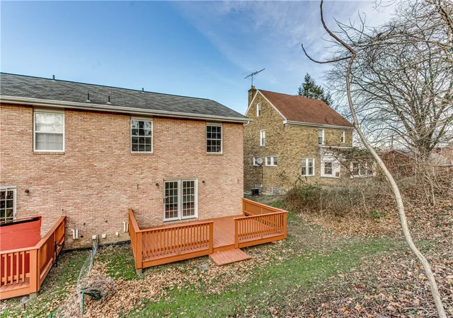 Listing Photo 2 - Condo for sale in building located at 1006-1008 Middletown Rd, Ingram, PA 15205 - Unit #