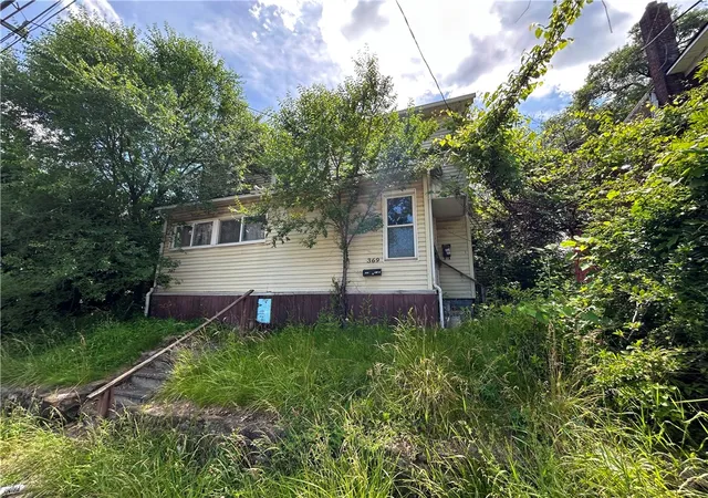 Photo 1 of Multi family home for sale at 367-369 Daniel St, Johnstown, PA 15906 | MLS# 1763103 | Listing updated on 2026-07-18