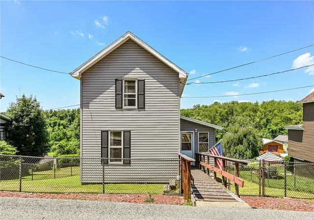 3rd image of 8018 Hayward Street, Hempfield Twp, PA 15691 | MLS# 1762921