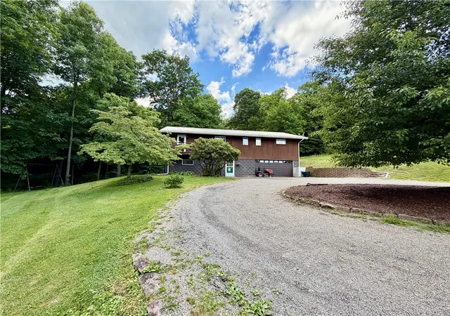 4th image of 1200 Menk Road, New Kensington, PA 15068 | MLS# 1762939