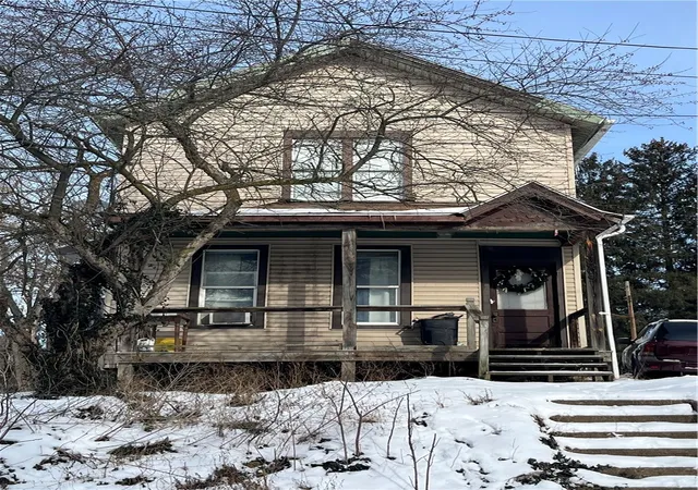 Homes for sale in New Castle, PA | 809 Franklin Avenue, New Castle, PA 16101 | MLS# 1763130