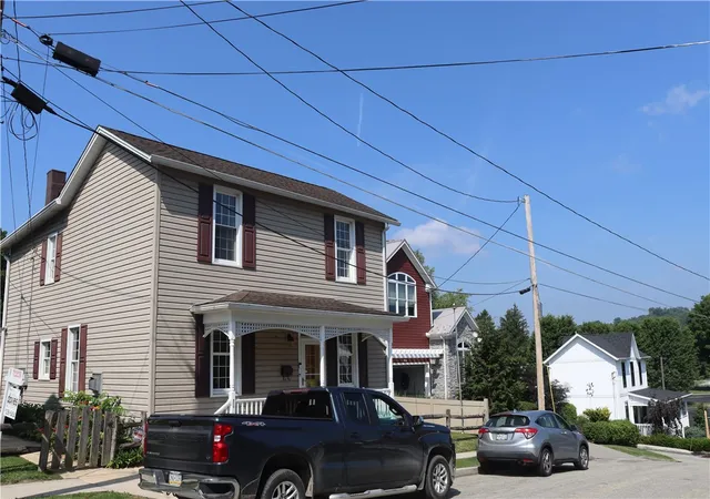 Homes for sale in Ligonier Boro, PA | 311 W Church St, Ligonier Boro, PA 15658 | MLS# 1763096