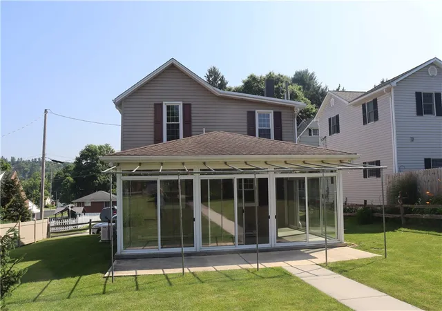 Homes for sale in Ligonier Boro, PA | 311 W Church St, Ligonier Boro, PA 15658 | MLS# 1763096