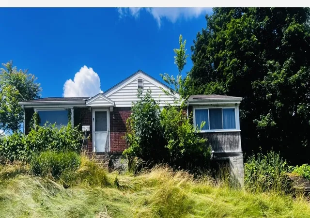 Homes for sale in Sheraden, PA | 1316 Nokomis St, Sheraden, PA 15204 | MLS# 1763118