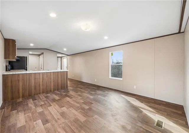 Photo 3 of Manufactured home for sale at 125 Laurel View Dr, Mount Pleasant, PA 15666 | MLS# 1763131 | Listing updated on 2026-07-23