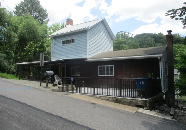 Homes for sale in Wilkins Twp, PA | 109 Linhart St, Wilkins Twp, PA 15145 | MLS# 1763133