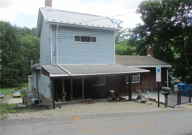 Homes for sale in Wilkins Twp, PA | 109 Linhart St, Wilkins Twp, PA 15145 | MLS# 1763133