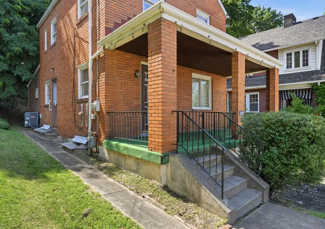 Photo 3 of Single family home for sale at 1005 Duffield St, Pittsburgh, PA 15206 | MLS# 1763138 | Listing updated on 2026-07-06