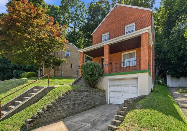 Photo 4 of Single family home for sale at 1005 Duffield St, Pittsburgh, PA 15206 | MLS# 1763138 | Listing updated on 2026-07-06