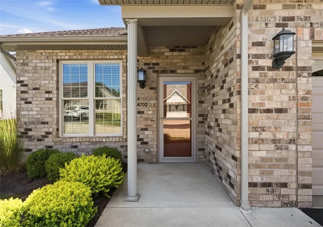 Homes for sale in Murrysville, PA | 4702 Cooper Ln, Murrysville, PA 15668 | MLS# 1763116