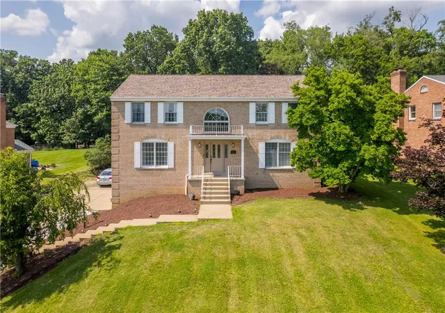 1st image of 110 Kathy Ann Ln, Peters Twp, PA 15317 | MLS# 1762808
