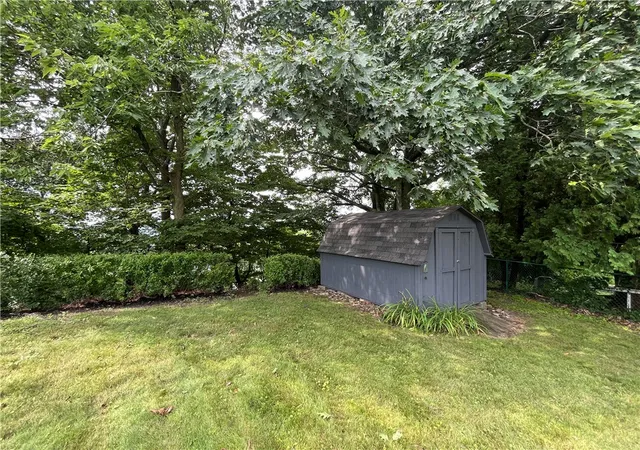 Homes for sale in White Oak, PA | 2520 Mohawk Dr, White Oak, PA 15131 | MLS# 1763091