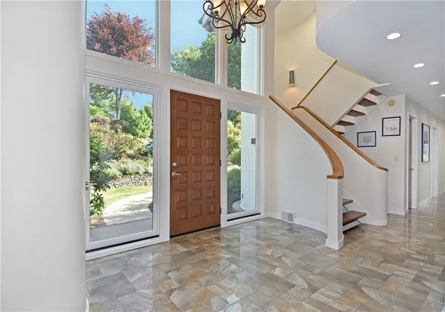 4th image of 2682 Oak Hill Dr, Hampton, PA 15101 | MLS# 1761262