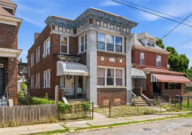 Homes for sale in Mc Kees Rocks, PA | 704 Russellwood Ave, Mc Kees Rocks, PA 15136 | MLS# 1762879