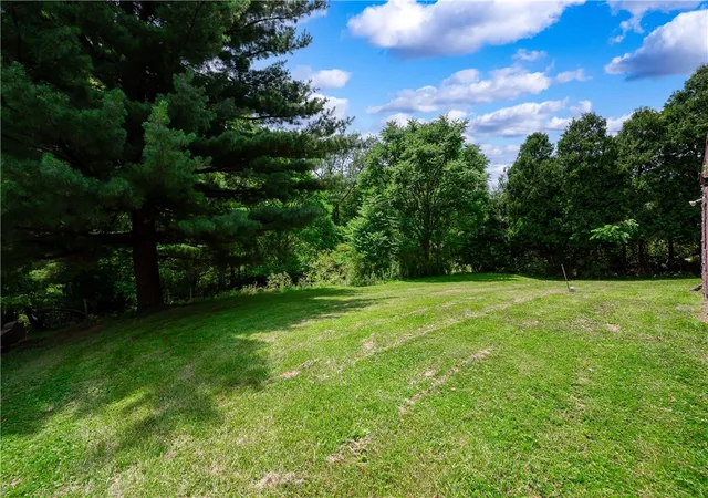 33rd image of 140 Remil Dr, Twp Of But Ne, PA 16001 | MLS# 1763083