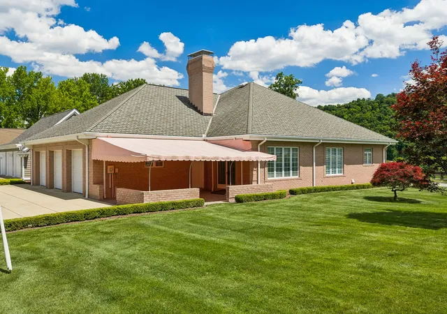 Photo 3 of Single family home for sale at 1750 River Rd, Beaver, PA 15009 | MLS# 1763186 | Listing updated on 2026-08-31