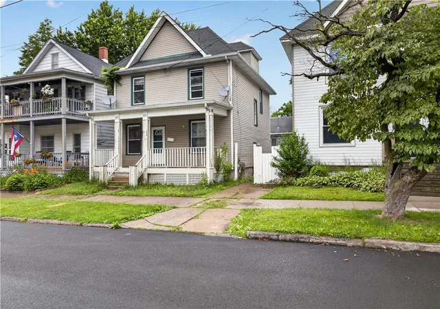 Homes for sale in Erie City, PA | 717 Poplar St, Erie City, PA 16502 | MLS# 1763180