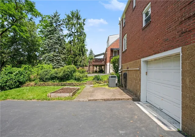 Homes for sale in Forest Hills Boro, PA | 284 Barclay Ave, Forest Hills Boro, PA 15221 | MLS# 1763126