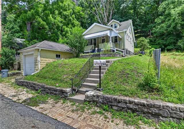 Photo 2 of Single family home for sale at 244 Hickory St, Mc Kees Rocks, PA 15136 | MLS# 1763162 | Listing updated on 2026-08-31