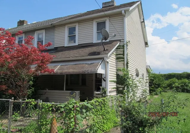 Homes for sale in Mc Kees Rocks, PA | 115 Ohio St, Mc Kees Rocks, PA 15136 | MLS# 1763231