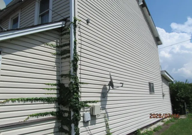 Homes for sale in Mc Kees Rocks, PA | 115 Ohio St, Mc Kees Rocks, PA 15136 | MLS# 1763231