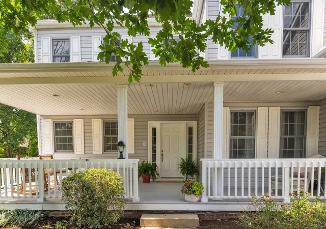Photo 2 of Single family home for sale at 501 Linden Ct, Mars, PA 16046 | MLS# 1763264 | Listing updated on 2026-07-10
