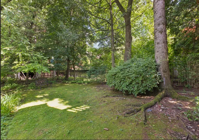 36th image of 1247 Murdoch Rd, Pittsburgh, PA 15217 | MLS# 1763282