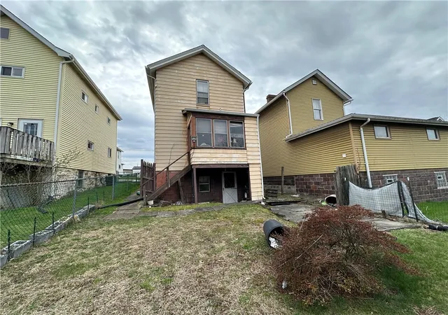 Homes for sale in Hempfield Twp, PA | 717 Ludwick St, Hempfield Twp, PA 15601 | MLS# 1763325